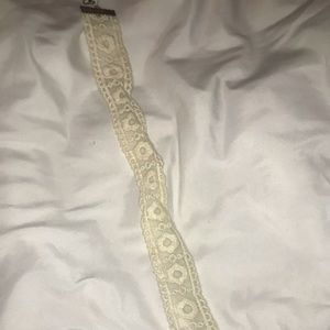 Lace choker